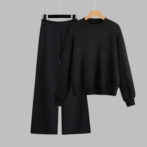 Black Sweatshirt & Black Flapper